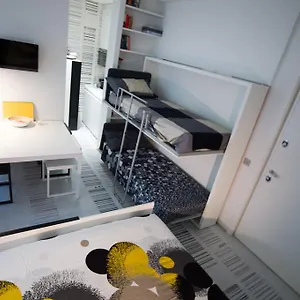  Appartement Stylish Mini In The Heart Of
